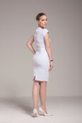 Vestido Jex Klinik, premium: com design moderno em neoprene, corte justo e acinturado, perfeito para uso sob os jalecos. Recorte assimétrico no ombro.